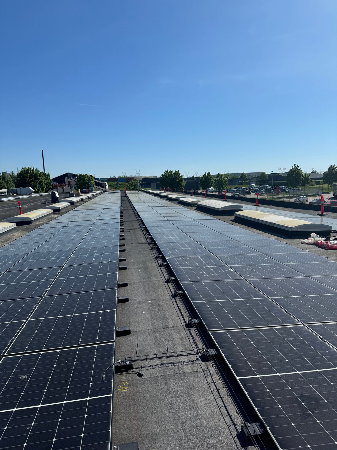 Solcelleanlæg på 600 m² på taget af NordStaals produktionsfacilitet