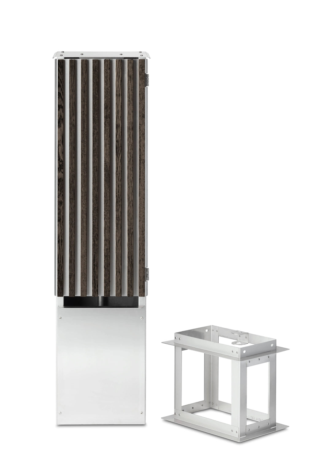 Ladestander i mørk eg med lodrette trælameller og rustfrit stål – elegant og robust ladestander til elbil.