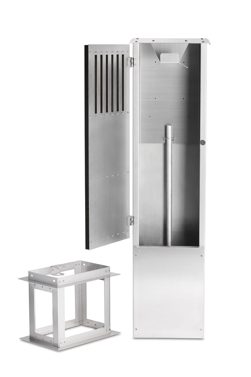 Ladestander i sort eg med lodrette trælameller og rustfrit stål – elegant og robust ladestander til elbil.